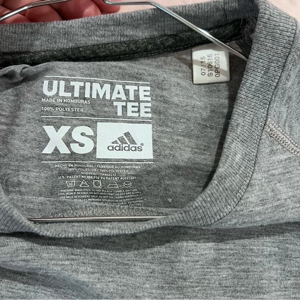 Adidas Ultimate Tee‎ mens size XS